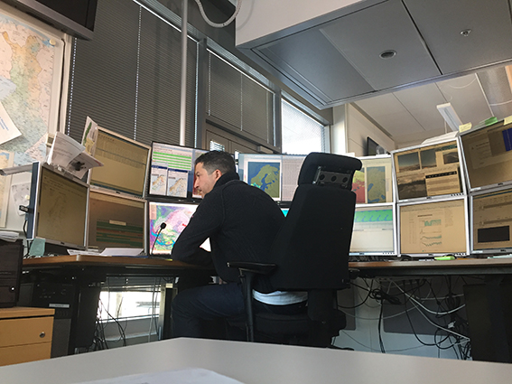 Meteorologi ty&ouml;ss&auml;&auml;n.