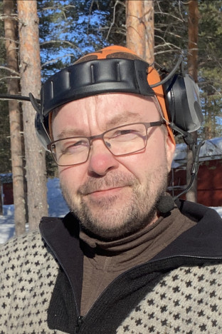 Kilpailun johtaja Veikko Piuva. 