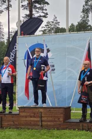 Timo Kynt&auml;j&auml; voitti S55-sarjan Euroopan mestaruuden.