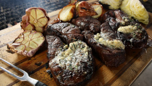 Rump steak on suomeksi paistipihvi.