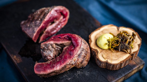 Peuran sydäntä grillattuna