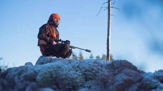 Metsästäjä on aina lähellä luontoa.